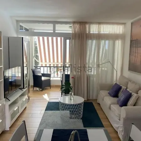 Fayser 301 Close To Beach, Fully Renovated, Air Con Lejlighed